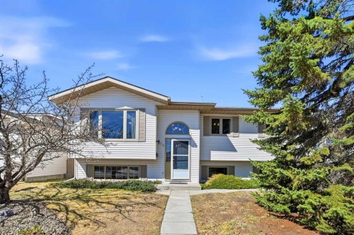 139 Donnelly Crescent  Red Deer, AB T4R 2L7