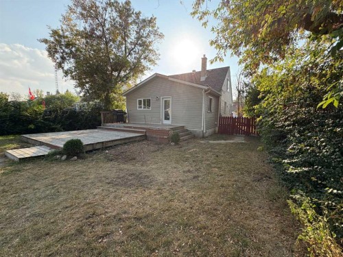 5821 44 Avenue, Red Deer, AB - Outdoor