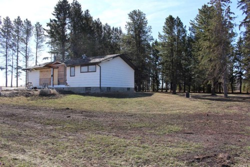 1250 343A Township, Bowden, AB 