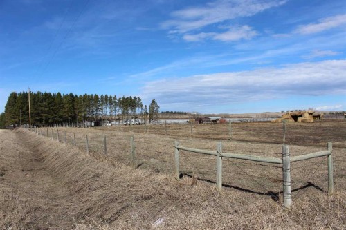 1250 343A Township, Bowden, AB 