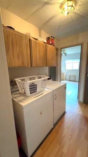 4908 46 Street, Hardisty, AB - Indoor Photo Showing Laundry Room