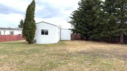 4908 46 Street, Hardisty, AB - Outdoor