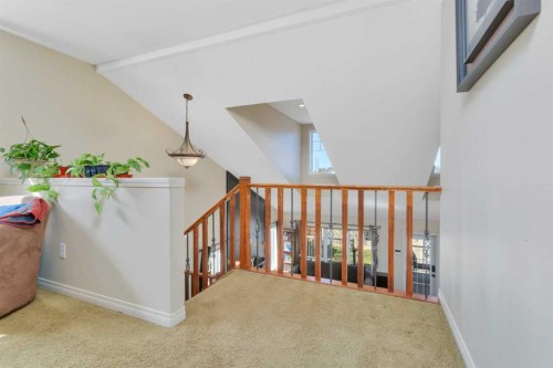 100 Wade Close, Red Deer, AB - Indoor Photo Showing Other Room