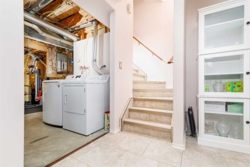 49 Kirkland Drive, Red Deer, AB - Indoor Photo Showing Laundry Room