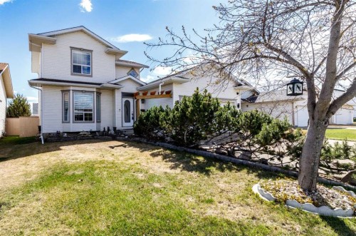 49 Kirkland Drive, Red Deer, AB - Outdoor