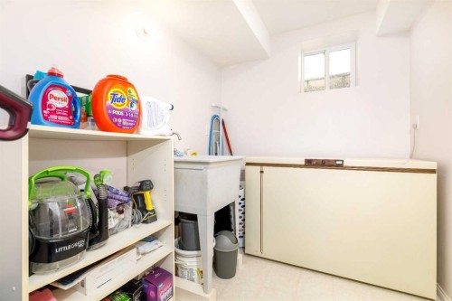 49 Kirkland Drive, Red Deer, AB - Indoor Photo Showing Laundry Room