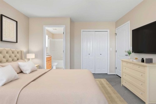2 Lewis Close, Red Deer, AB - Indoor Photo Showing Bedroom