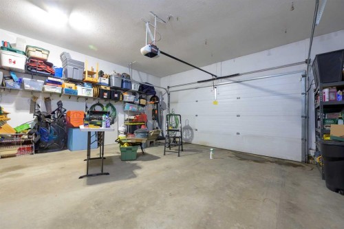 20 Ingle Close, Red Deer, AB - Indoor Photo Showing Garage