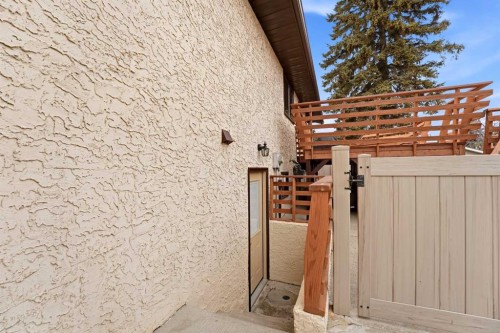 77 Allan Close, Red Deer, AB - Outdoor