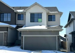 366 Heritage Boulevard Cochrane, AB T4C 3K8