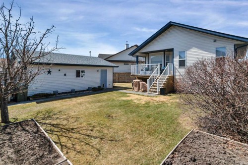 68 Iverson Close, Red Deer, AB - Outdoor