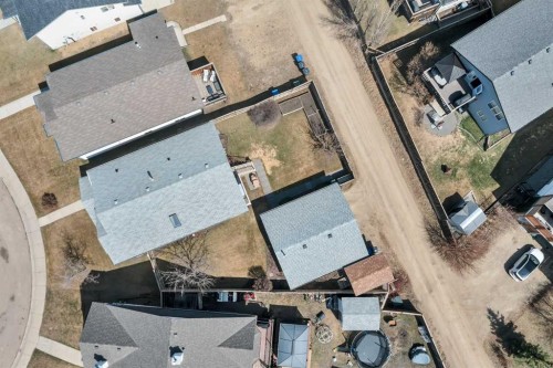 68 Iverson Close, Red Deer, AB - Outdoor