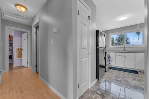 20 Caledonia Drive, Leduc, AB - Indoor Photo Showing Other Room