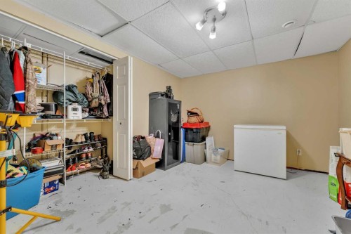20 Caledonia Drive, Leduc, AB - Indoor Photo Showing Other Room