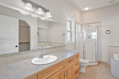 74 Jack Crescent, Red Deer, AB - Indoor Photo Showing Bathroom