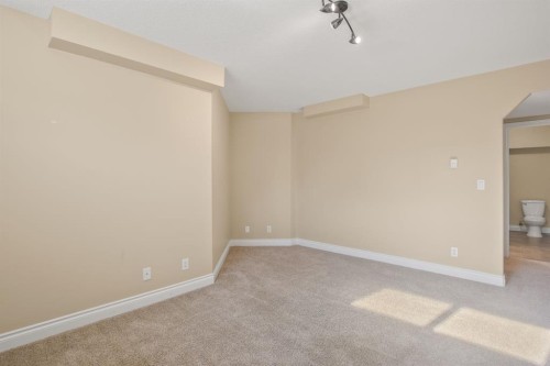 74 Jack Crescent, Red Deer, AB - Indoor Photo Showing Other Room