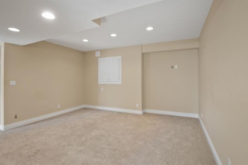 74 Jack Crescent, Red Deer, AB - Indoor Photo Showing Other Room