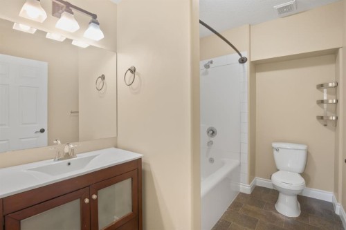 74 Jack Crescent, Red Deer, AB - Indoor Photo Showing Bathroom