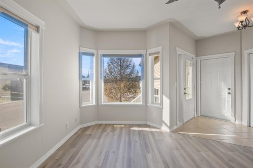 74 Jack Crescent, Red Deer, AB - Indoor Photo Showing Other Room