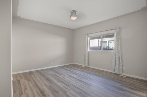 74 Jack Crescent, Red Deer, AB - Indoor Photo Showing Other Room
