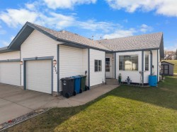 4366 54A Avenue Close Innisfail, AB T4G 1X5