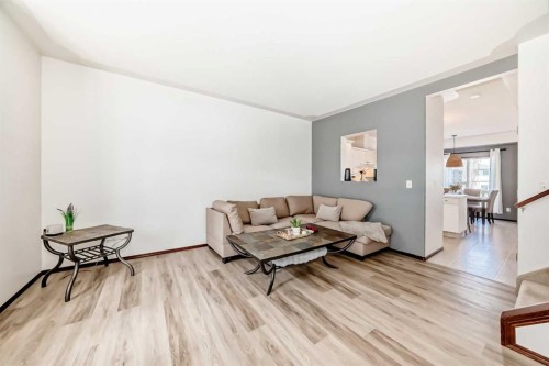 69 Abel Close, Red Deer, AB - Indoor Photo Showing Living Room