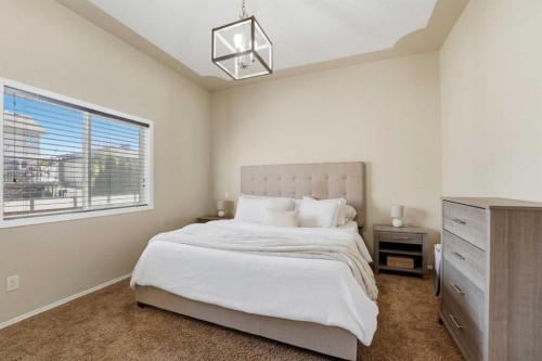112 Ingle Close, Red Deer, AB - Indoor Photo Showing Bedroom