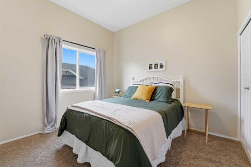 112 Ingle Close, Red Deer, AB - Indoor Photo Showing Bedroom