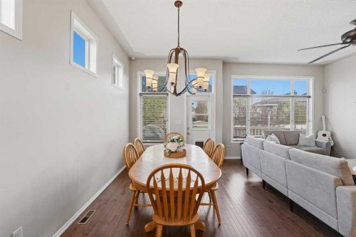 112 Ingle Close, Red Deer, AB - Indoor Photo Showing Dining Room