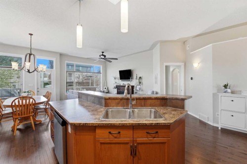 112 Ingle Close, Red Deer, AB - Indoor Photo Showing Kitchen With Double Sink
