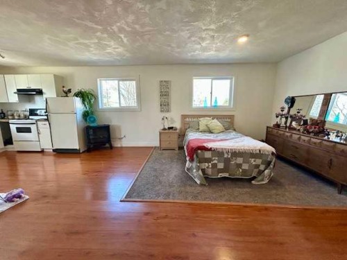 4702 49Th Street, Bashaw, AB - Indoor Photo Showing Bedroom