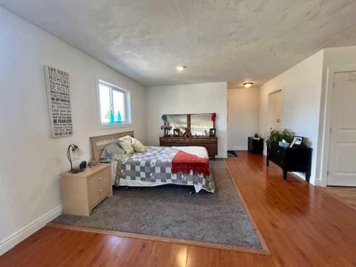 4702 49Th Street, Bashaw, AB - Indoor Photo Showing Bedroom