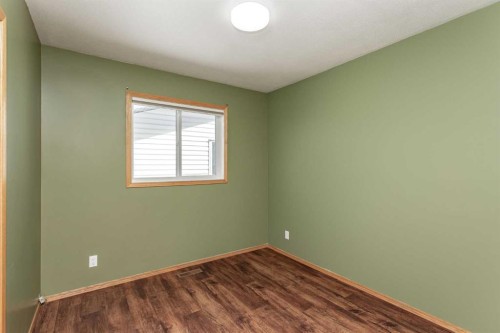 57 Spring Close, Blackfalds, AB - Indoor Photo Showing Other Room