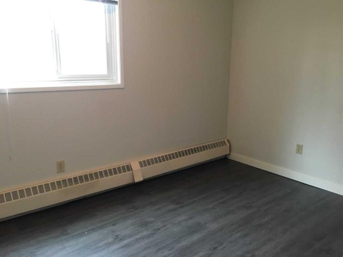 302-27 Bennett Street, Red Deer, AB - Indoor Photo Showing Other Room