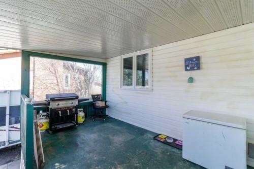 39 Cedar Crescent, Lacombe, AB -  With Exterior