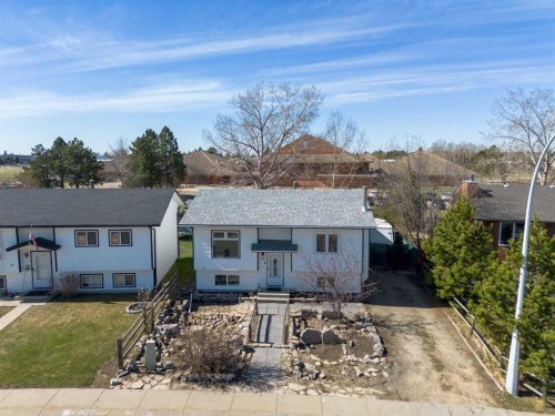 39 Cedar Crescent, Lacombe, AB - Outdoor