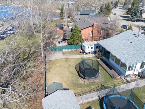 39 Cedar Crescent, Lacombe, AB - Outdoor