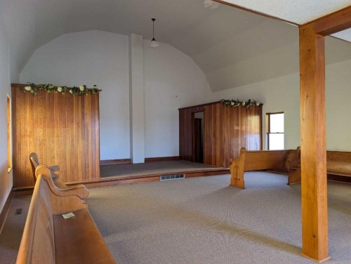 404 Hillside Avenue, Carbon, AB 