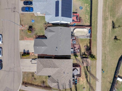 19 Heenan Crescent, Sylvan Lake, AB - 