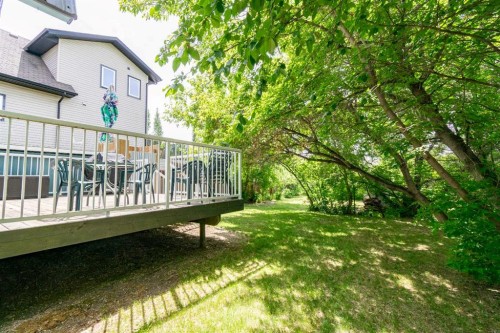 19 4 Street, White Sands, AB 