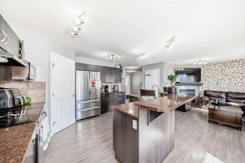 227 Avena Circle, Leduc, AB - Indoor Photo Showing Kitchen With Double Sink With Upgraded Kitchen
