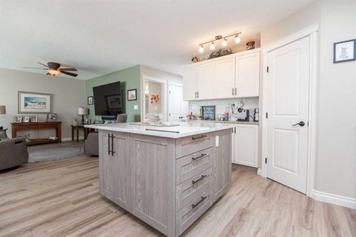 238 Ebert Close, Red Deer, AB - Indoor Photo Showing Kitchen