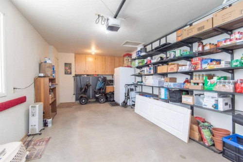238 Ebert Close, Red Deer, AB - Indoor Photo Showing Other Room