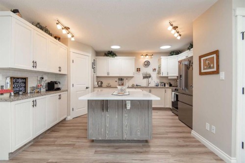 238 Ebert Close, Red Deer, AB - Indoor Photo Showing Kitchen