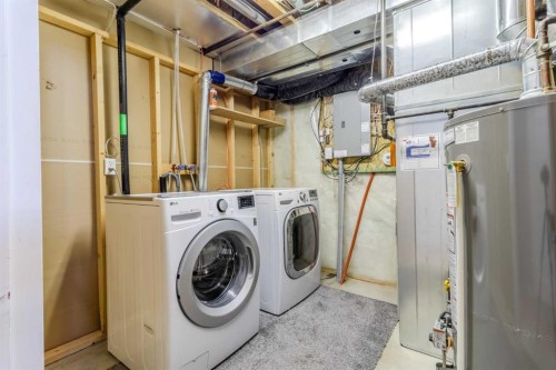 344 Drummond Avenue, Red Deer, AB - Indoor Photo Showing Laundry Room