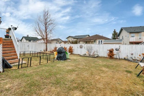 17 Keast Way, Red Deer, AB - Outdoor