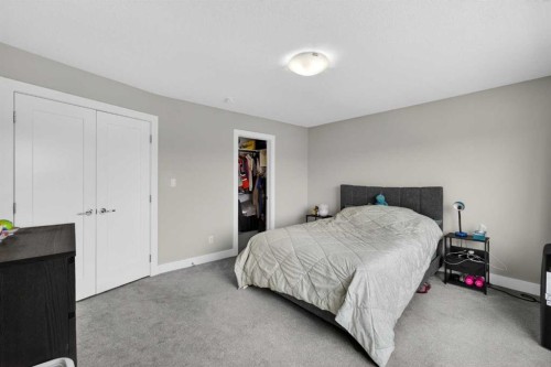 994 Berg Place, Leduc, AB - Indoor Photo Showing Bedroom