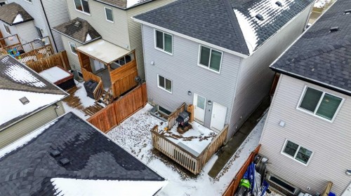 994 Berg Place, Leduc, AB - Outdoor