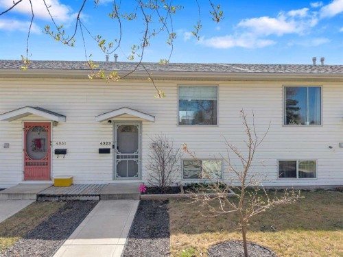 4929 Womacks Road, Blackfalds, AB - Outdoor