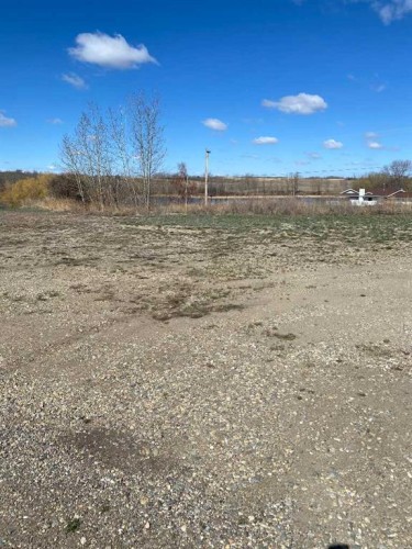 4812 50 Street, Alix, AB 